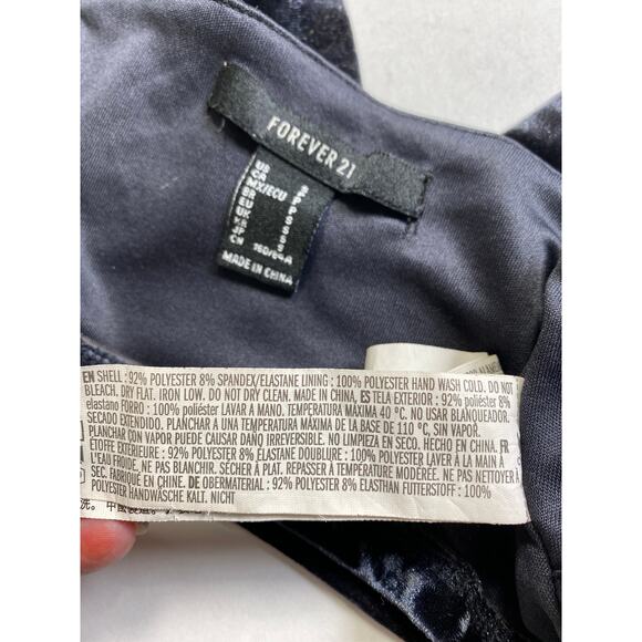 Retro Black Velour Velvet Bra Top Sz S Adjustable Straps Whimsigoth Renaissance - Picture 5 of 6